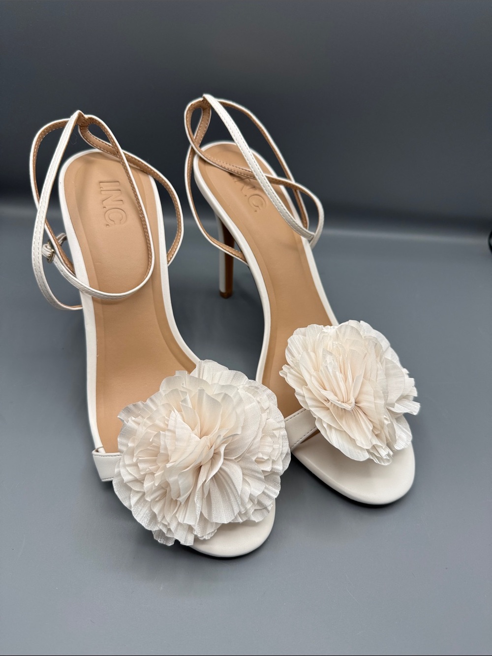 INC International Concepts White Shoes Flower